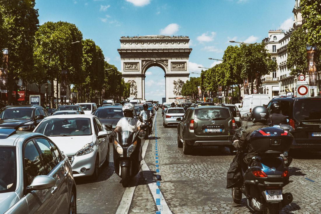 Free stock image of Champs Elysees Traffic